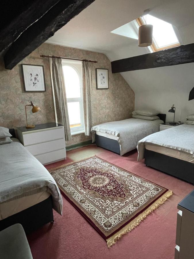 بلاكبيرن Chimneys Guest House المظهر الخارجي الصورة